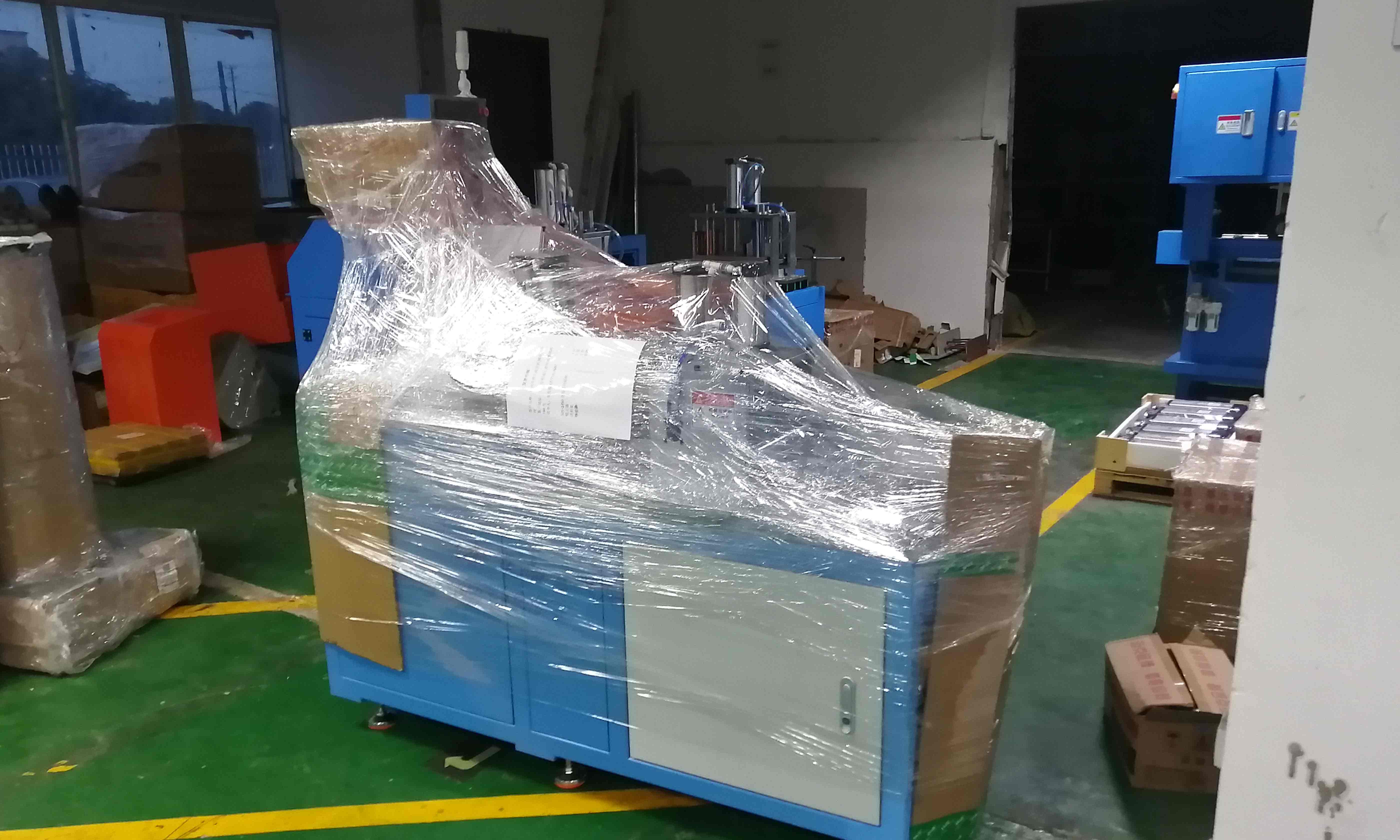 自動(dòng)切鋁機(jī)出庫(kù)-打包